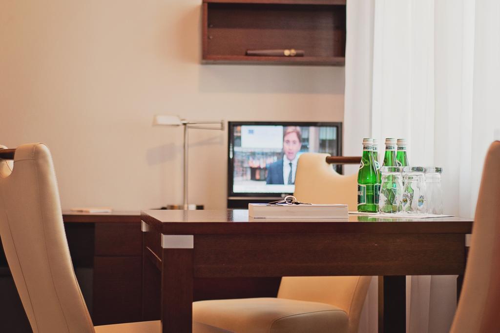 Hotel Pod Lwem 엘블라그 객실 사진